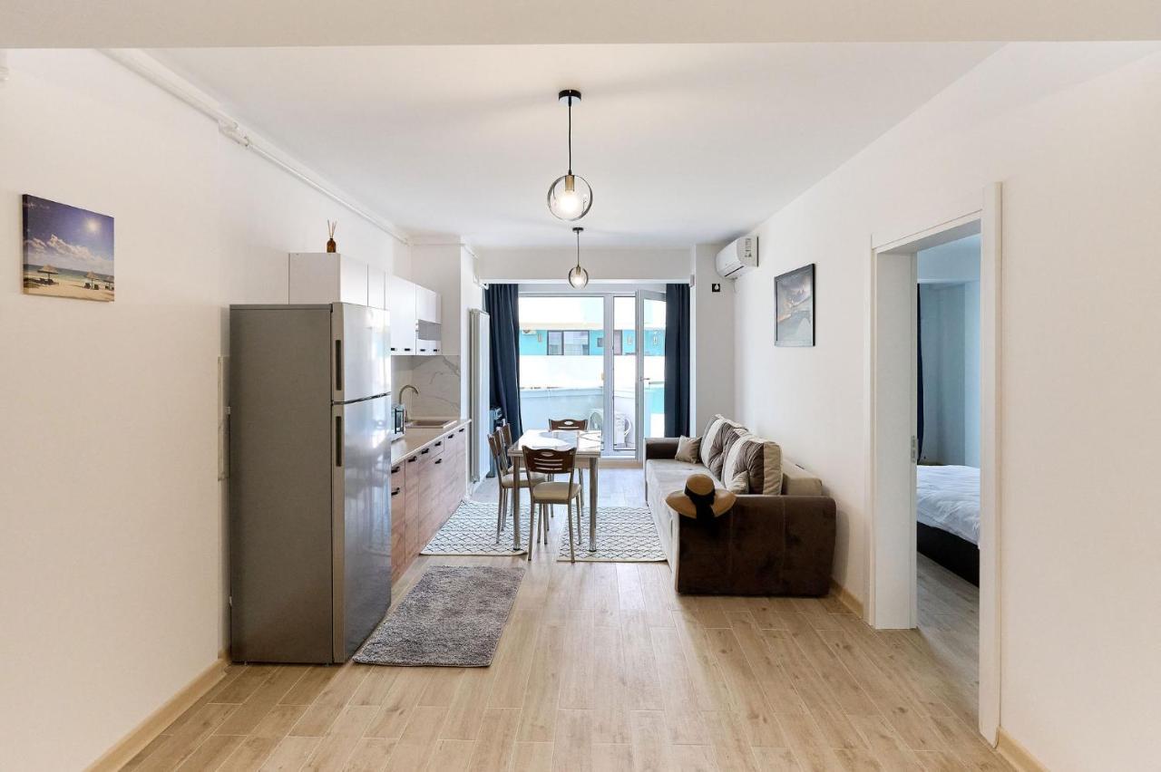 Retro Apartment In Infinity Beach Resort Mamaia Buitenkant foto