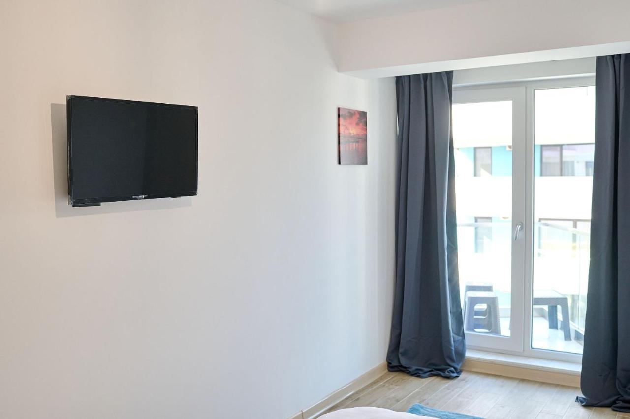 Retro Apartment In Infinity Beach Resort Mamaia Buitenkant foto